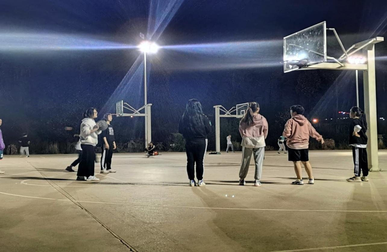 热血青春“篮”不住