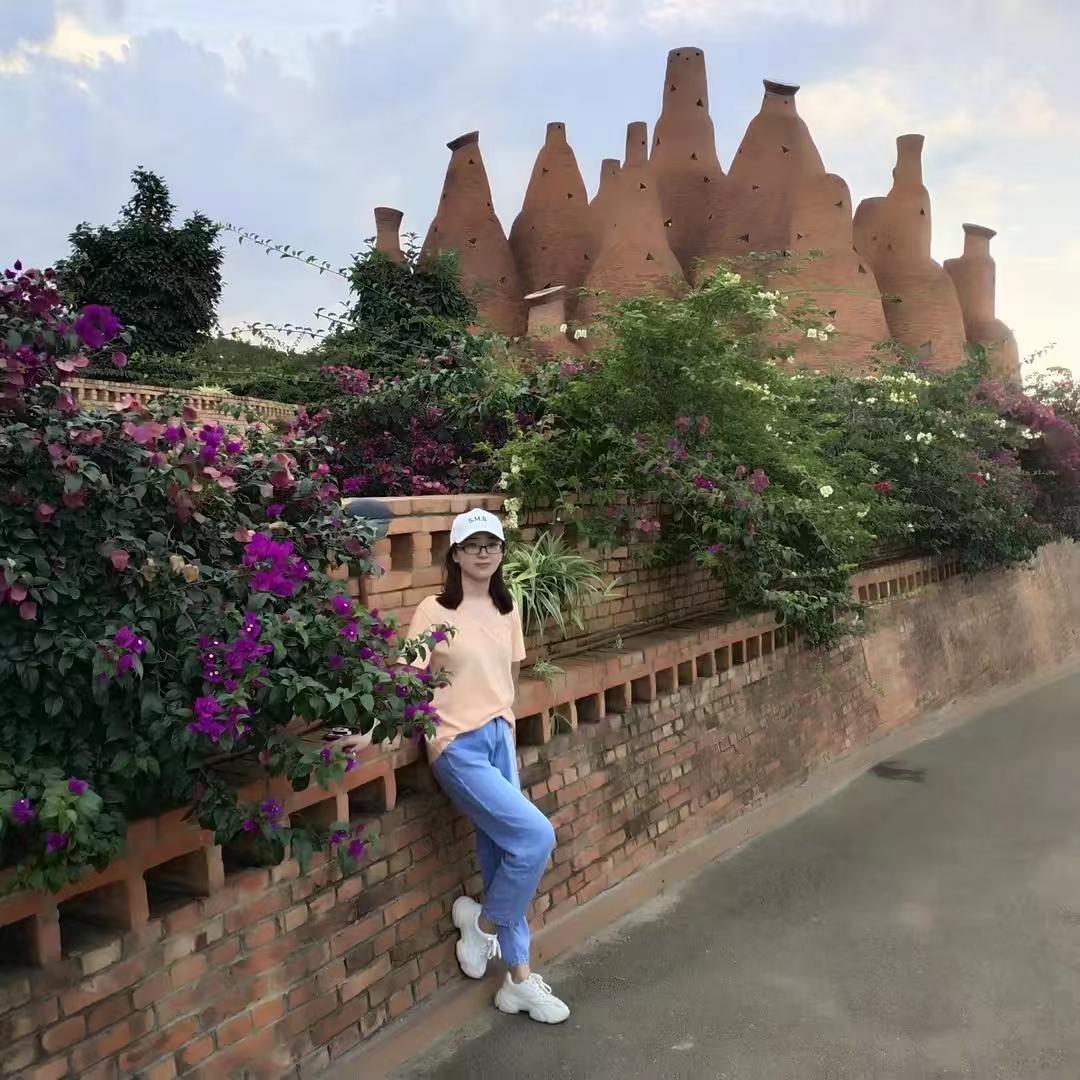 专职辅导员-李蕾