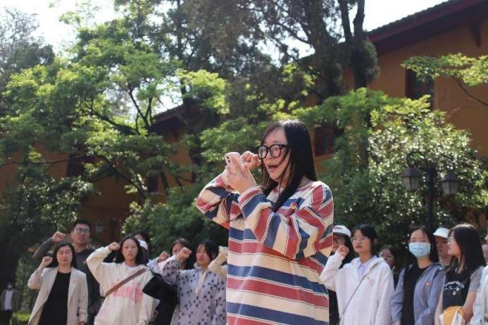 党团联动，同上一堂党课——寻红色经典，颂青春华章